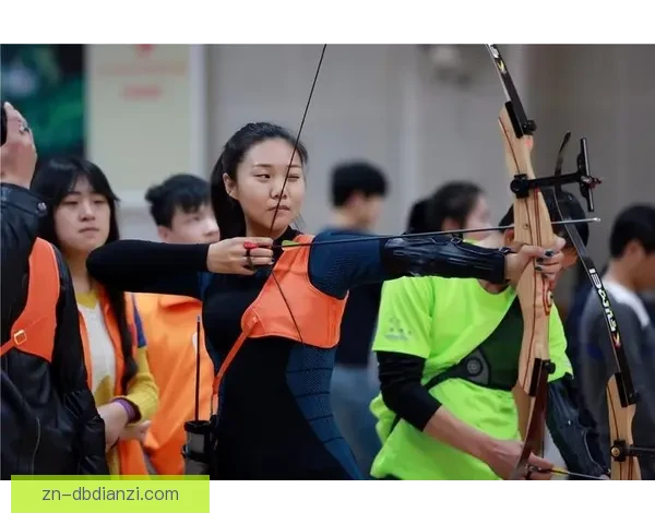射箭冠军：箭术精湛 瞄准未来