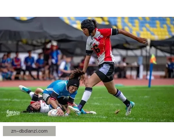 激烈角逐！橄榄球邀请赛决赛胜负将尘埃落定