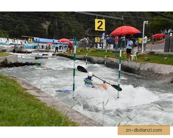 皮划艇赛程：挑战激流，划过风浪
