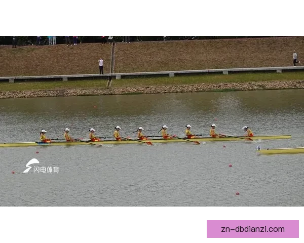 赛艇精彩时刻及时报道